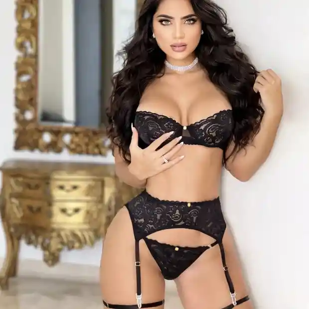 Set Marianne Con Liguero Negro Talla L