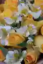 Ramo De Rosas Y Astromelias