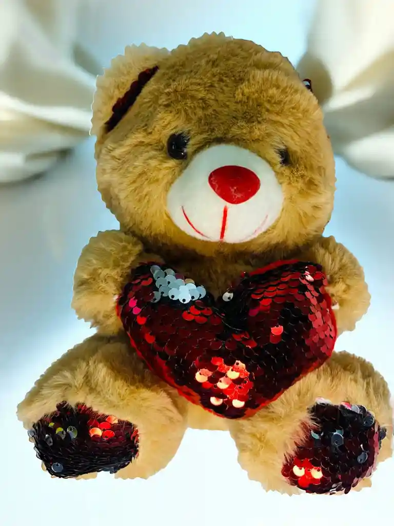 Juguete Muñeco Peluche Diseño Oso Con Corazon Para Niño Hombre O Mujer 20 Cm Aprox