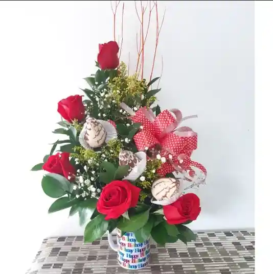 Mug De Feliz Día Con Rosas Y Fresas Achocolatadas