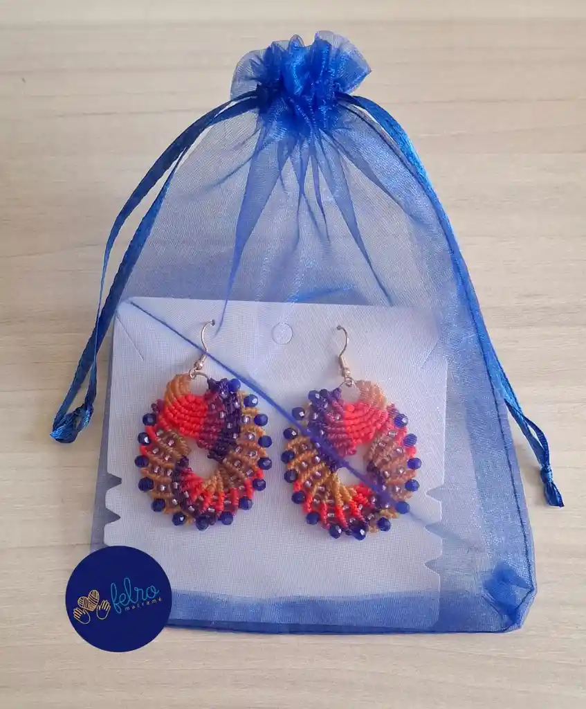 Aretes En Espiral, Morluz