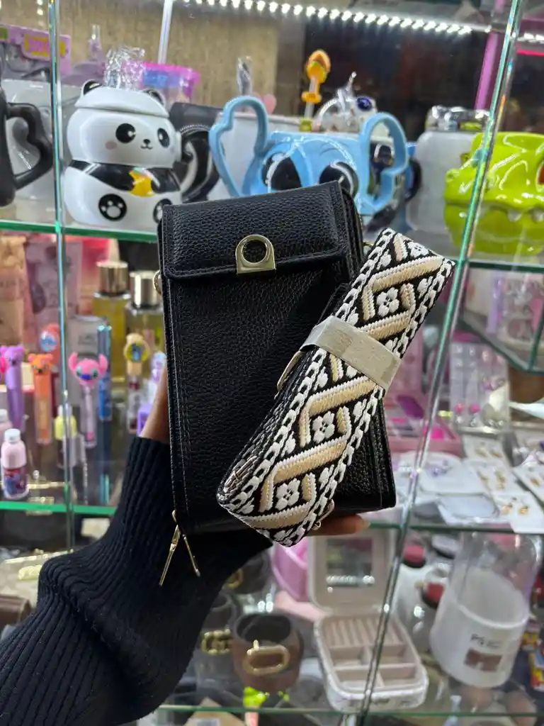 Bolso Porta Celular Con Riata Fina, Varios Bolsillos, Tarjetero - Monedero