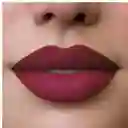 	 Labial Líquido Vogue A Prueba De Besos Tono Apasionada 3ml