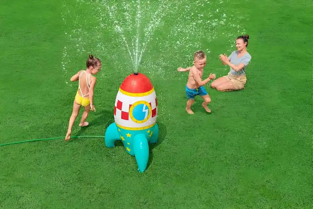 Nave Epacial Lanza Agua Rociadores Bestway 52572