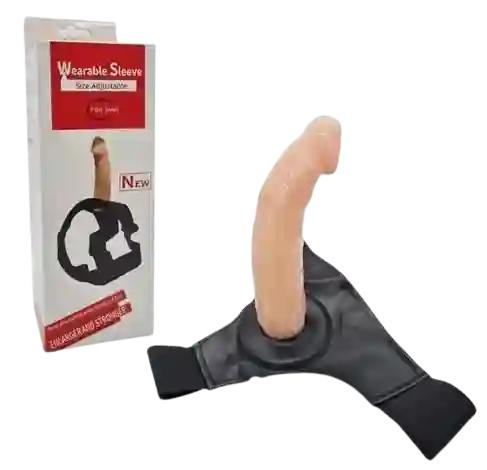 Arnes Hueco Con Extensión Para Pene Y Dildo Realista