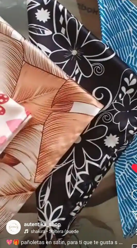 Pañoleta En Satin Autentika - Por Unidad
