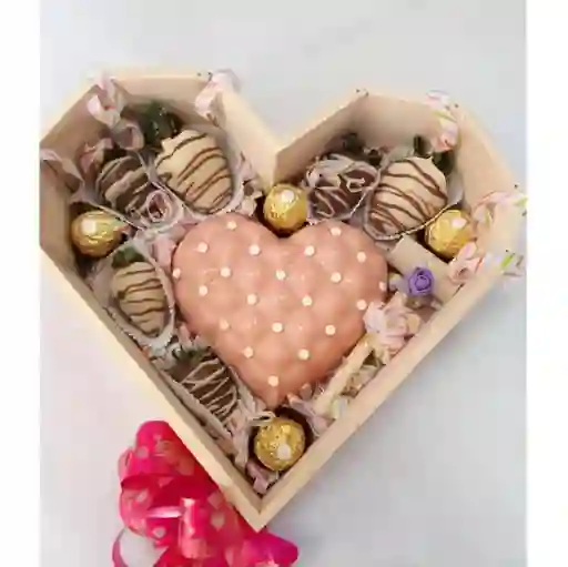 Base De Madera Con Corazon De Chocolate