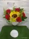 Buque De Rosas En Capuchón