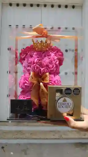 Oso De Rosas Eternas Con Luz Led Y Chocolates Ferrero – Edición Luxury En Caja Acrílica