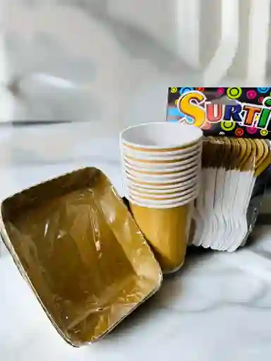 Set De Platos, Vasos Y Cucharas Con Diseño Dorado Para Fiestas Y Piñatas