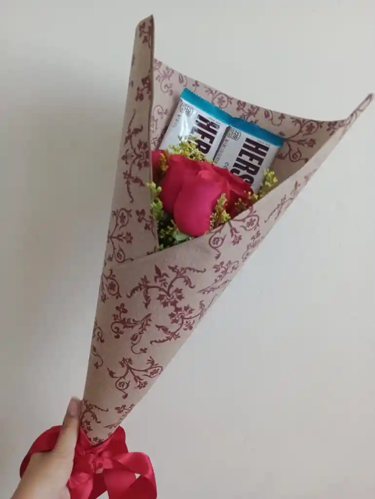 Besos Y Pétalos