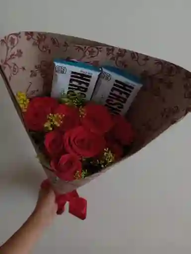 Besos Y Pétalos