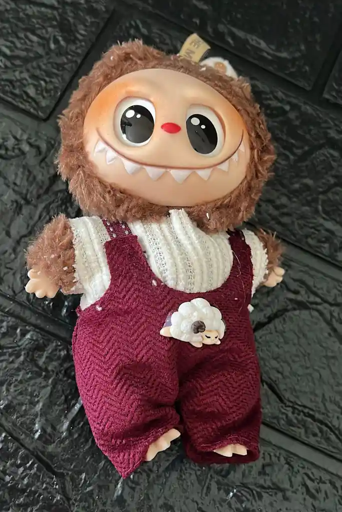 Muñeco Labubu Con Ropa