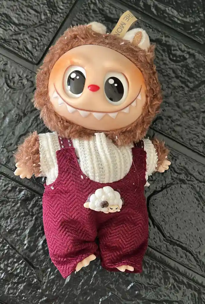 Muñeco Labubu Con Ropa