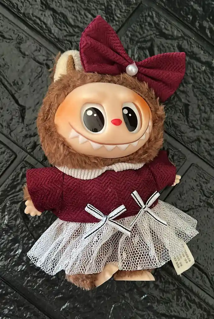 Muñeco Labubu Con Ropa