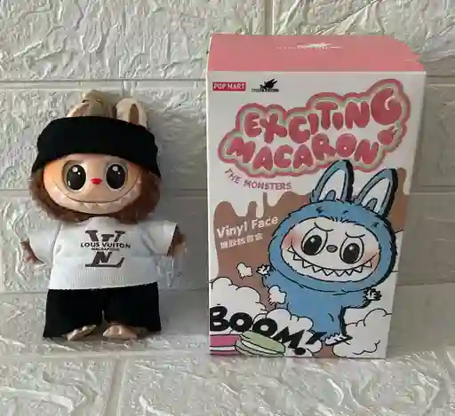 Muñeco Labubu Con Ropa
