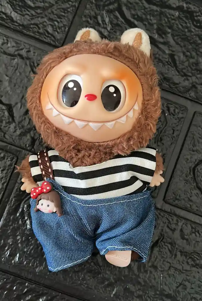 Muñeco Labubu Con Ropa