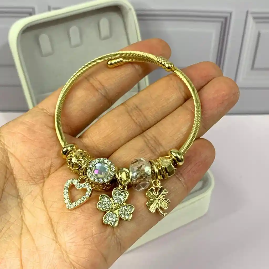 Pulsera Brazalete Con Dijes Charms - Tipo Pandora