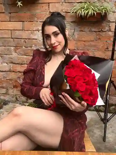 Ramo De Rosas Rojas Buchon