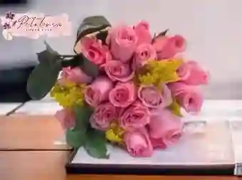 Flores Arreglo , 24 Rosas Rosadas