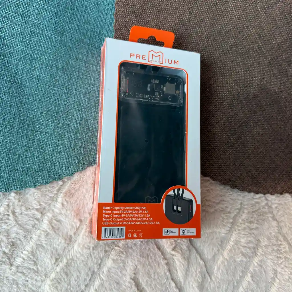 Power Bank 20.000mah / Entradas Usb / Cables Incorporados / Carga Rapida 30w