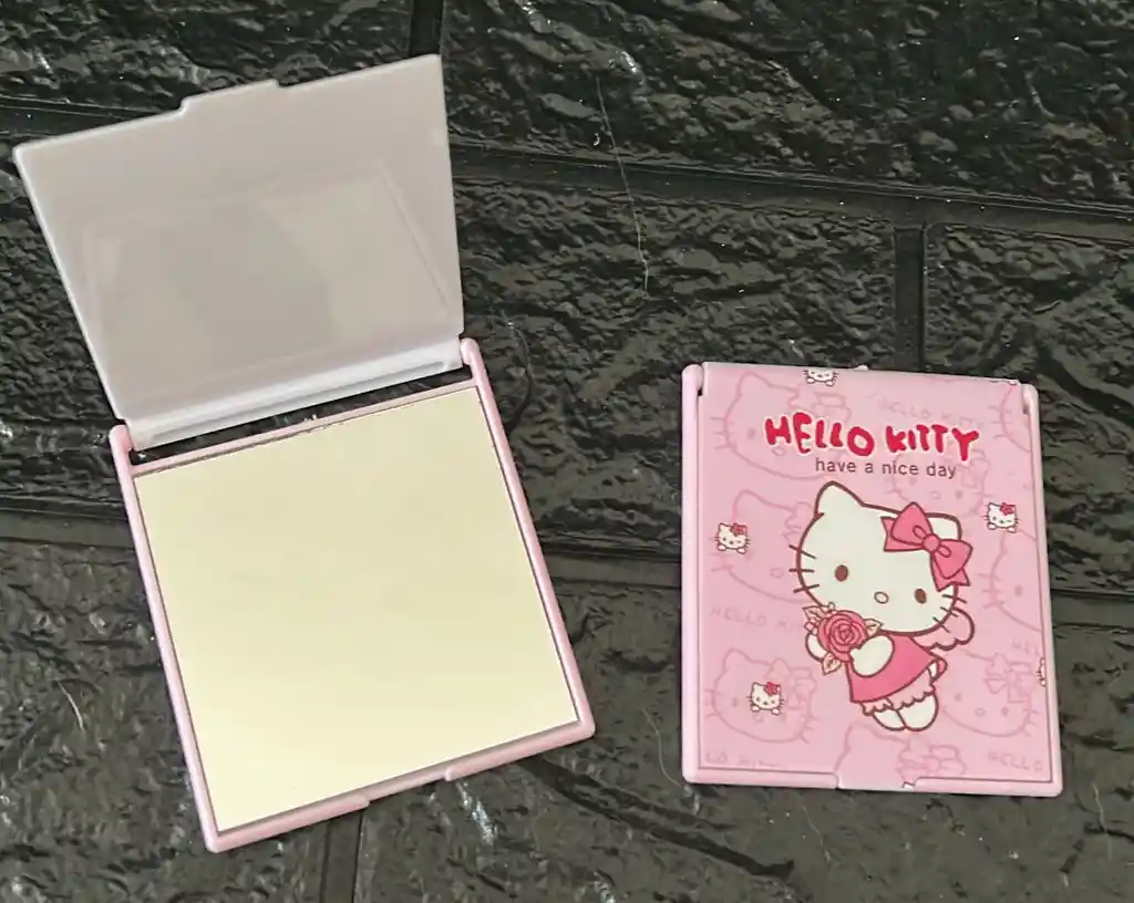 Espejo Pequeño Hello Kitty