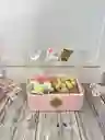 Caja Tipo Lonchera Con Claveles Y Corazón Con Ferreros
