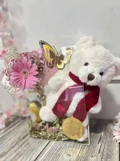 Lonchera En Acrilico Contramarcada Con Oso De Peluche Pequeño 20 Cm, Flores Y Ferreros