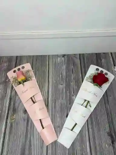 Solitario De Encanto Con Rosa