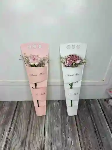 Solitario De Encanto Con Clavel