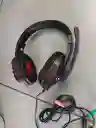 Audifonos Con Cable Diadema Negra Con Roja Komc