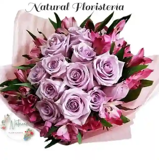 Bouquet 12 Rosas Moradas Y Astromelias .