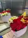 Caja De Corazón Con Rosas Y Chocolates Regalos Sorpresas Cumpleaños Dia De La Novia Dia De Amor Y Amistad Dia De La Mujer Aniversario