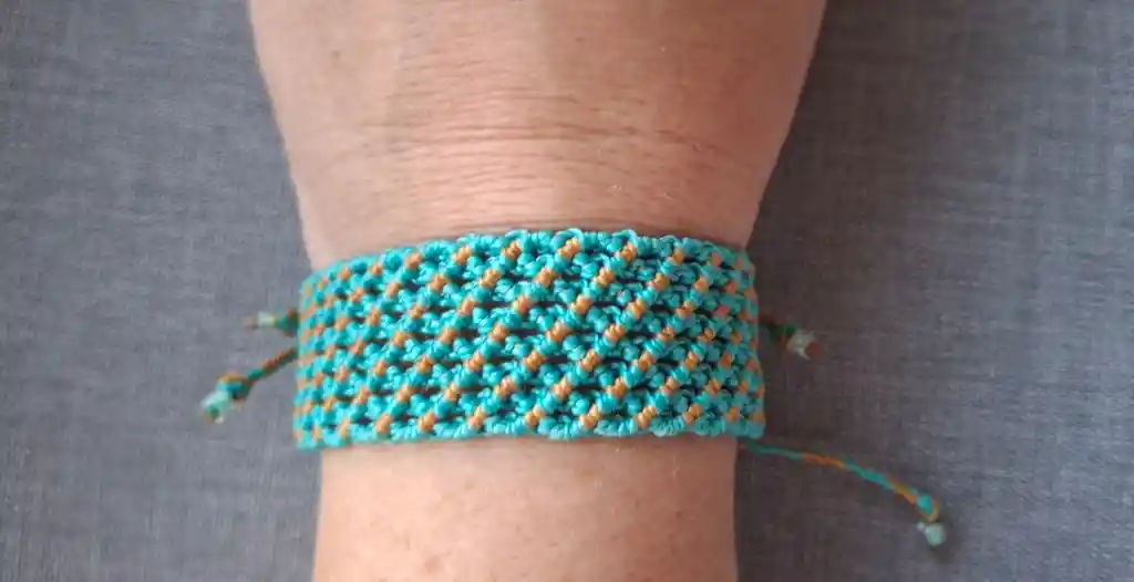Pulsera De Macramé Hecha A Mano/ Pieza Única, Pulsera Diagonal -miel Silvestre