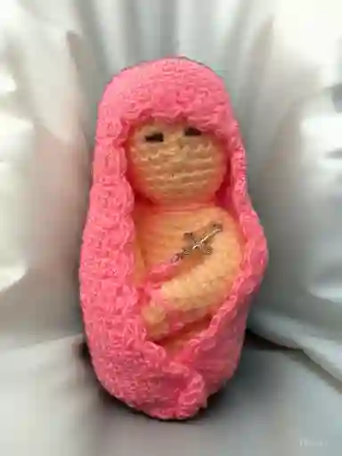 Peluche Muñeca De La Virgen Tejida En Crochet Hecha A Mano Pequeña