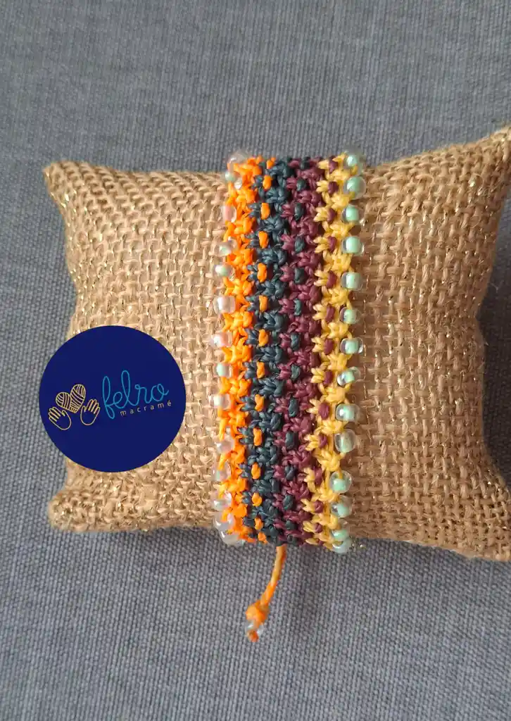 Pulsera Tejida En Macramé En Nudo Plano- Sol De Otoño