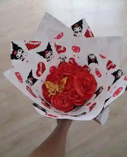 Ramo De Rosas Eternas Rojas - Kuromi