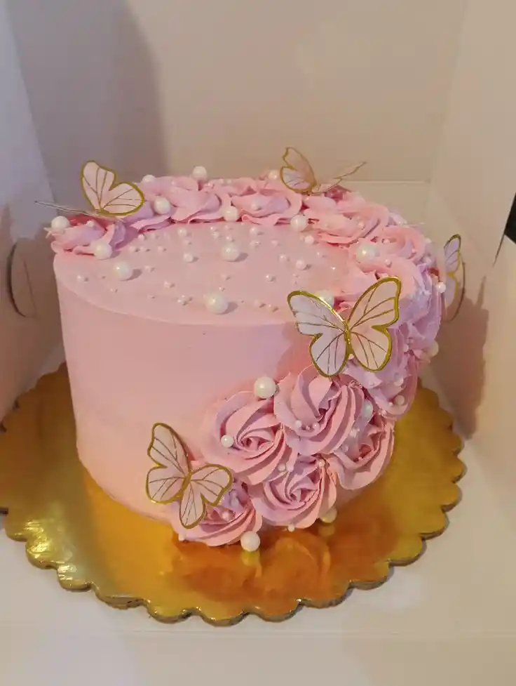 Torta Relleno Milkyway Para Dama 15 Personas