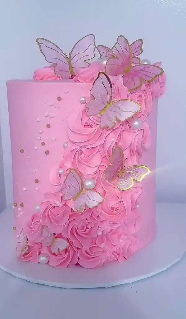 Torta Relleno Milkyway Para Dama 15 Personas
