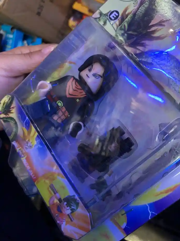 Figura Muñeco Androide Número 17 Dragon Ball Z Pequeño