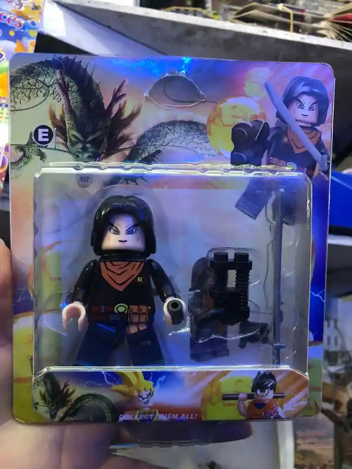 Figura Muñeco Androide Número 17 Dragon Ball Z Pequeño
