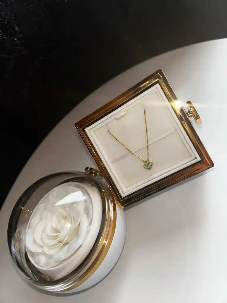 cadena Trébol Verde En Oro Laminado 18 K