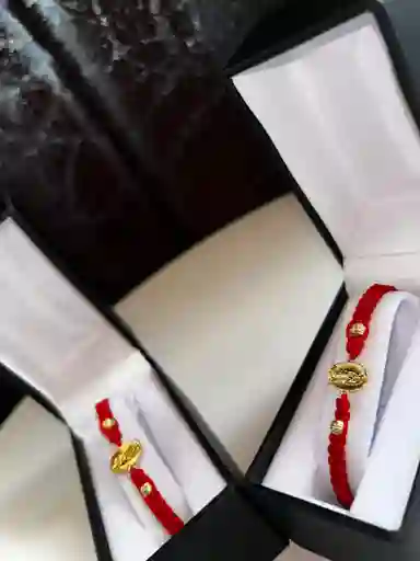 pulsera Tejida Con Dije De Virgen En Oro Laminado 18k