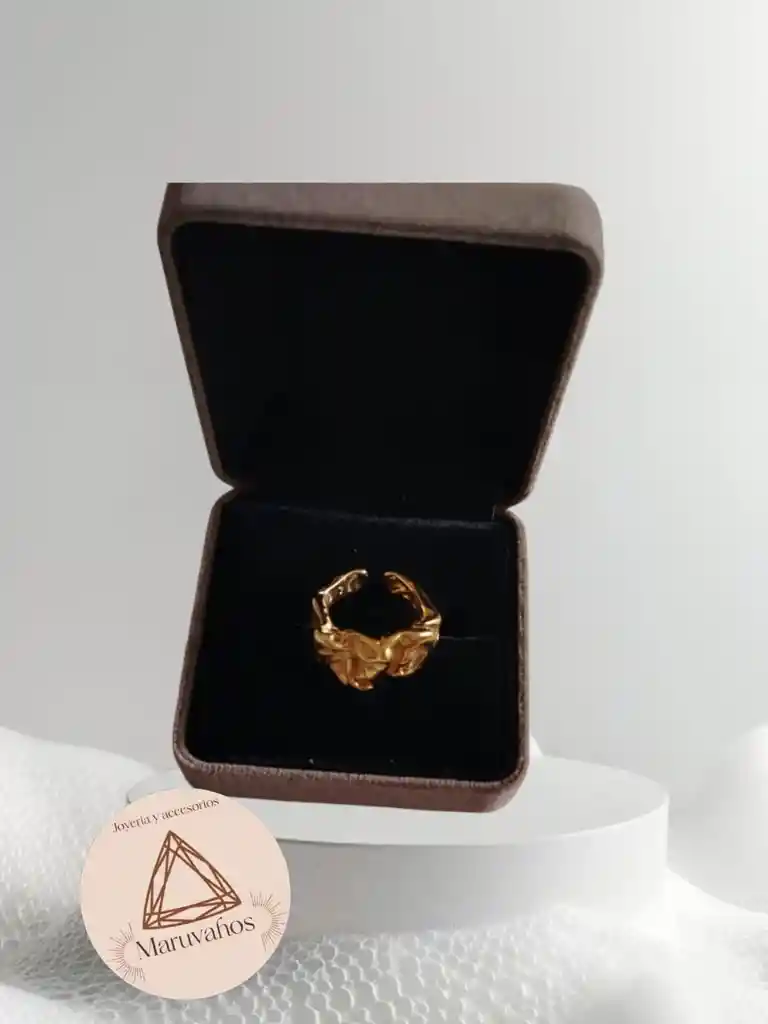 Anillo En Acero Con Baño De Oro