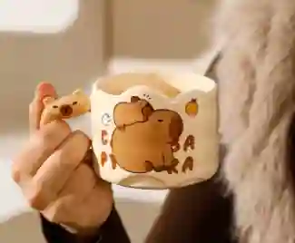 Mug Taza Pocillo Vaso Ceramica Motivo Capibara Con Cuchara
