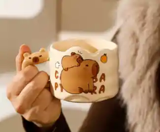 Mug Taza Pocillo Vaso Ceramica Motivo Capibara Con Cuchara
