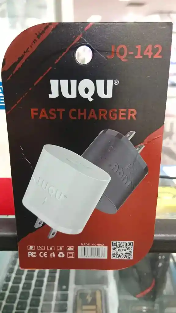 Cubo Pared Adaptador Cargador Rapido Juqu Jq-160 20w Con Puerto C