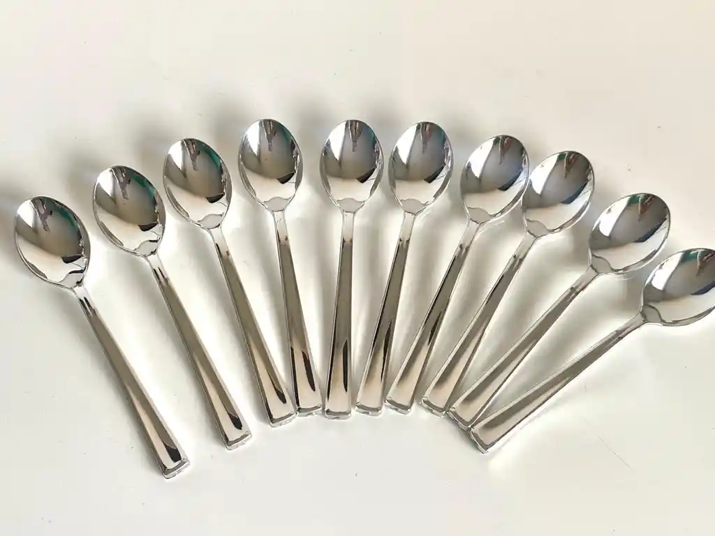 Cucharita Plastica Desechable Plateada Dulcera, Cubierto Elegante, Cubierto De Lujo