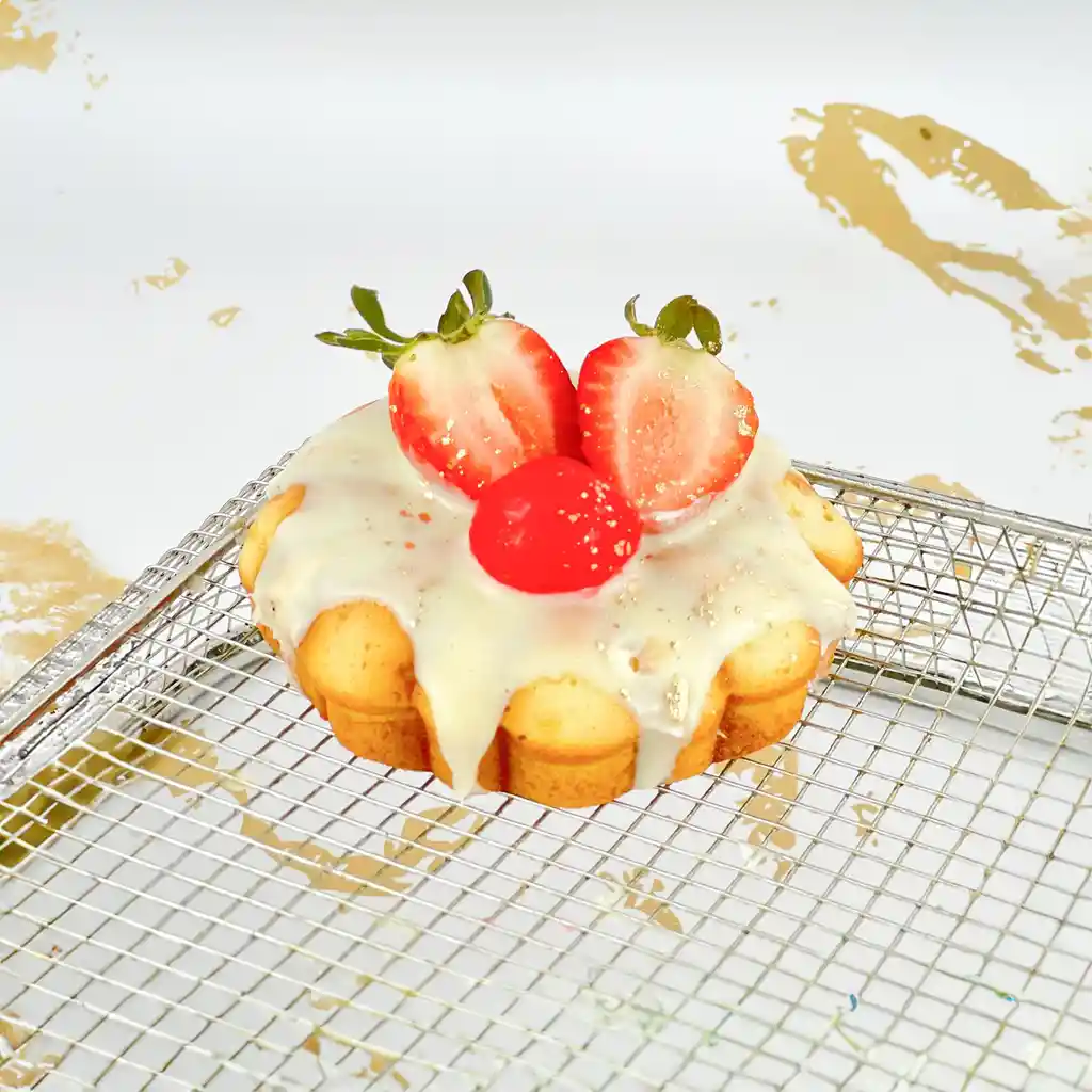 White Mini Torta