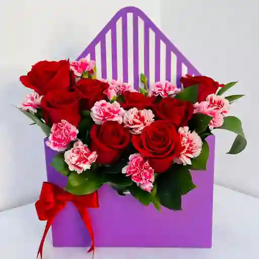 Hermosa Caja De Rosa